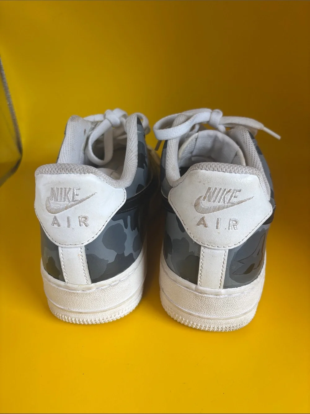 Nike Air Mens Low-Top Sneakers - White & Gray Camo. Men size 10